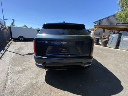 Certified 2025 Cadillac Escalade IQ Luxury 1 w/ Smart Trailering package AWD/4WD image 5