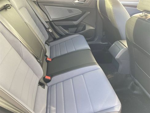 New 2026 Volkswagen Jetta SE image 9