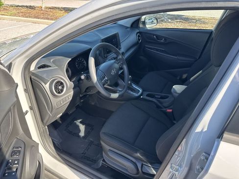 Used 2022 Hyundai Kona SEL FWD image 10