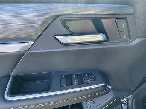 New 2025 GMC Acadia Elevation w/ Elevation Premium Package image 21