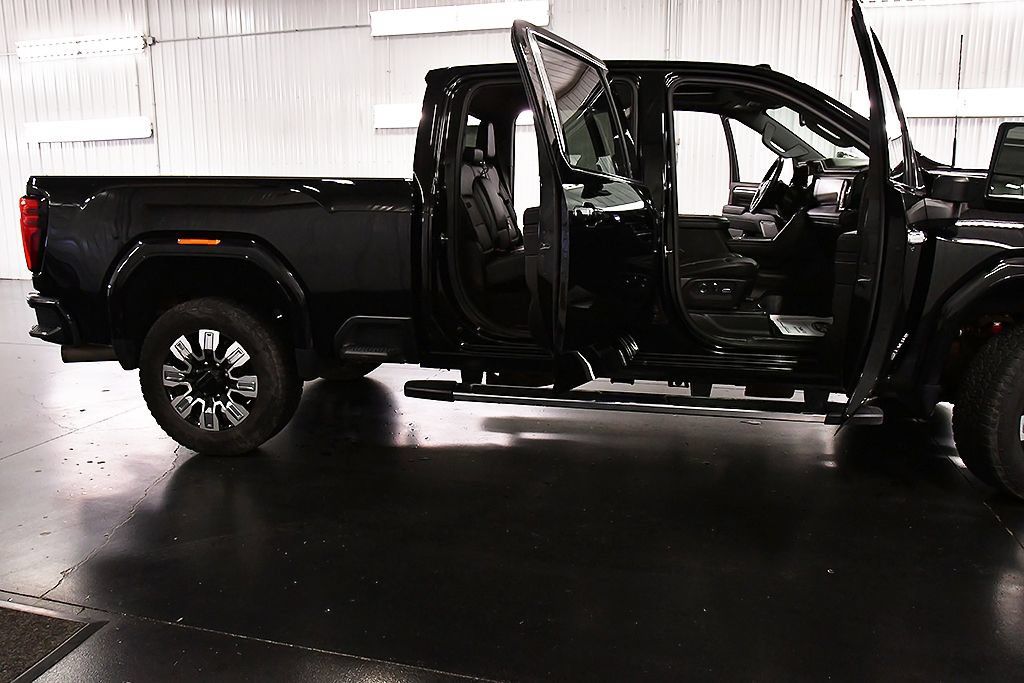 Used 2024 GMC Sierra 2500 Denali AWD/4WD image 32