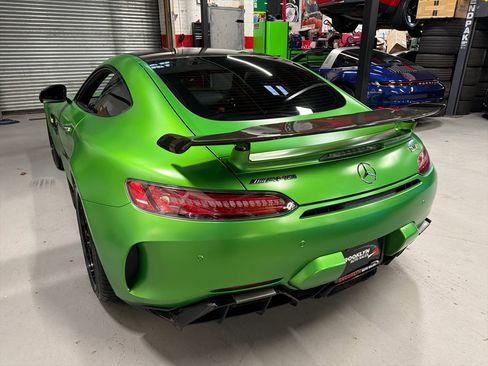 Used 2018 Mercedes-Benz AMG GT R image 9