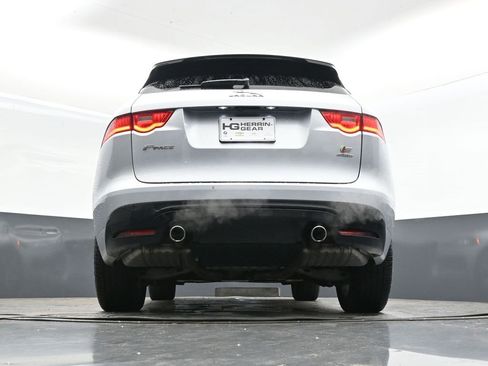 Used 2017 Jaguar F-PACE S image 40