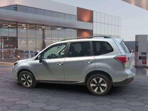 Used 2018 Subaru Forester 2.5i Limited AWD/4WD image 5