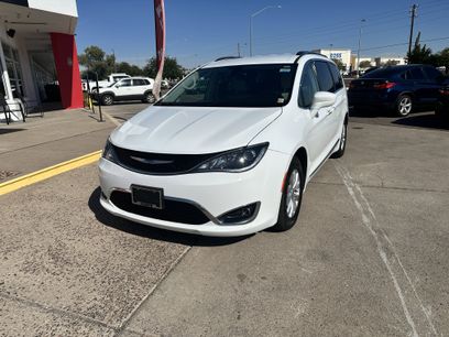 Used 2018 Chrysler Pacifica Touring-L