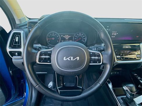 Used 2022 Kia Sorento SX image 10