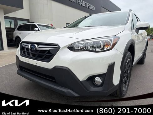 Used 2023 Subaru Crosstrek 2.0i Premium AWD/4WD image 3