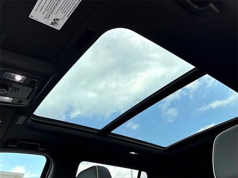 New 2025 Chevrolet Tahoe Premier w/ Sun And Tow Package image 15