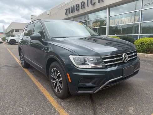 Used 2018 Volkswagen Tiguan SE w/ 3rd Row Seat Package AWD/4WD image 1