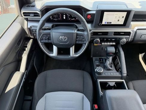 Used 2025 Toyota 4Runner TRD Off-Road image 16