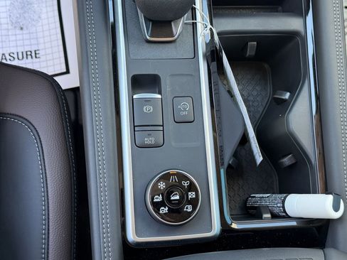 New 2026 Nissan Frontier SV image 24