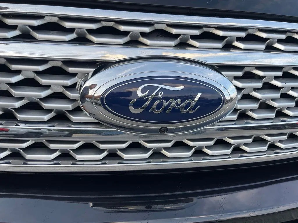 Used 2020 Ford Expedition Max Platinum AWD/4WD image 12