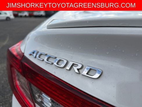 Used 2018 Honda Accord Sport image 32