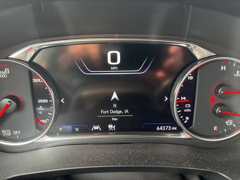 Used 2023 Chevrolet Traverse Premier AWD/4WD image 36