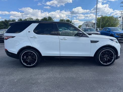 Used 2017 Land Rover Discovery HSE Luxury AWD/4WD image 6