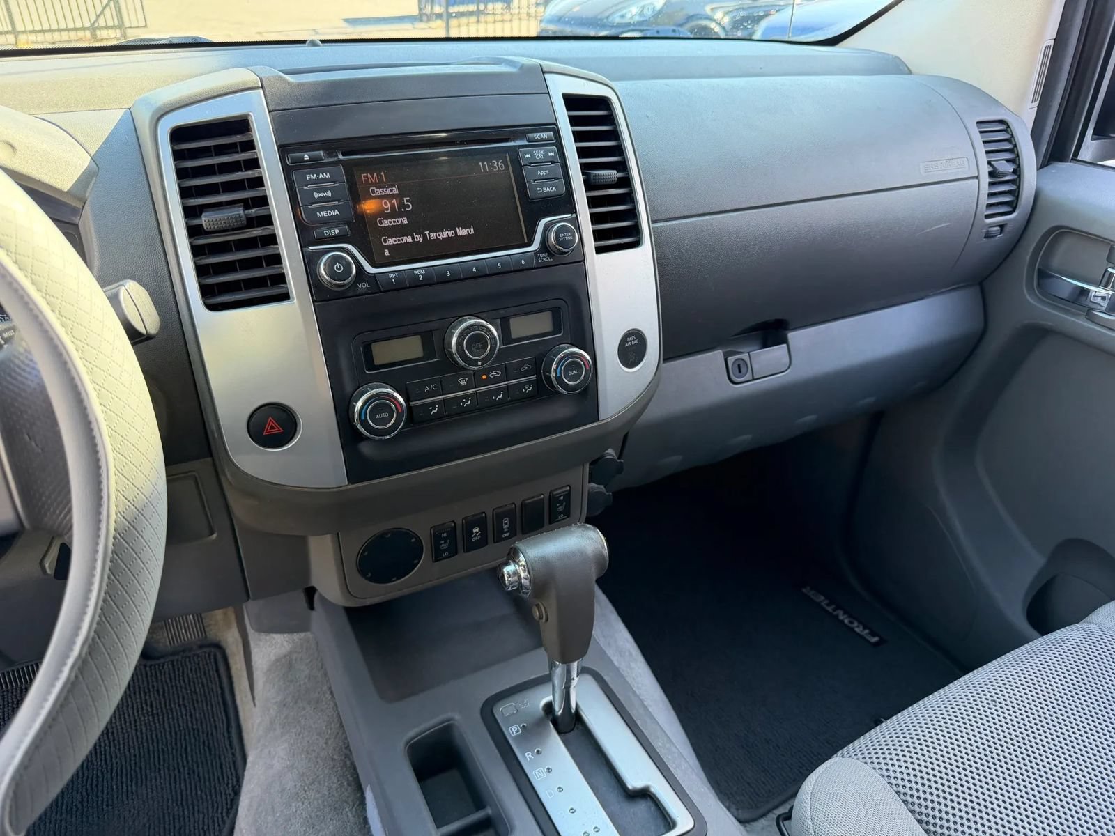 Used 2016 Nissan Frontier SV w/ SV Value Truck Package RWD image 20