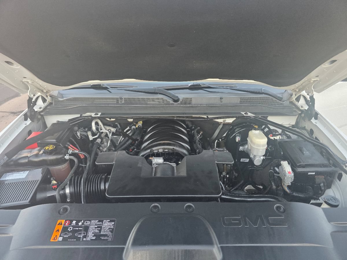 Used 2019 GMC Yukon XL SLT AWD/4WD image 17