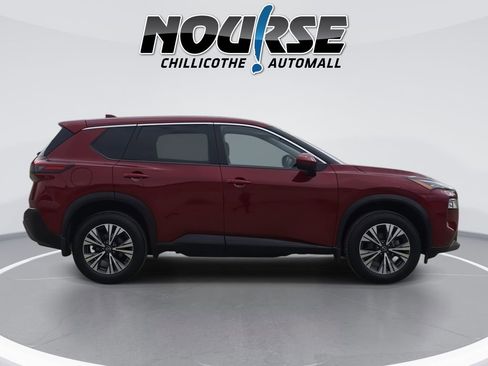 Used 2023 Nissan Rogue SV AWD/4WD image 9