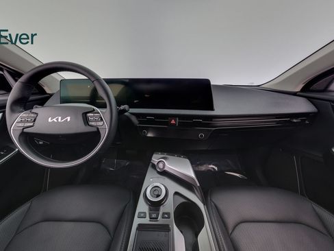 Used 2024 Kia EV6 Wind w/ Wind Technology Package RWD image 26