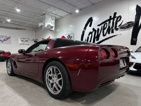 Used 2003 Chevrolet Corvette Coupe w/ Preferred Equipment Group RWD image 4