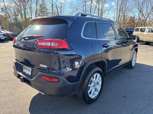 Used 2016 Jeep Cherokee Latitude w/ Cold Weather Group image 5