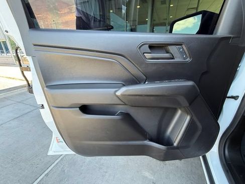 Used 2024 Chevrolet Colorado Trail Boss AWD/4WD image 12