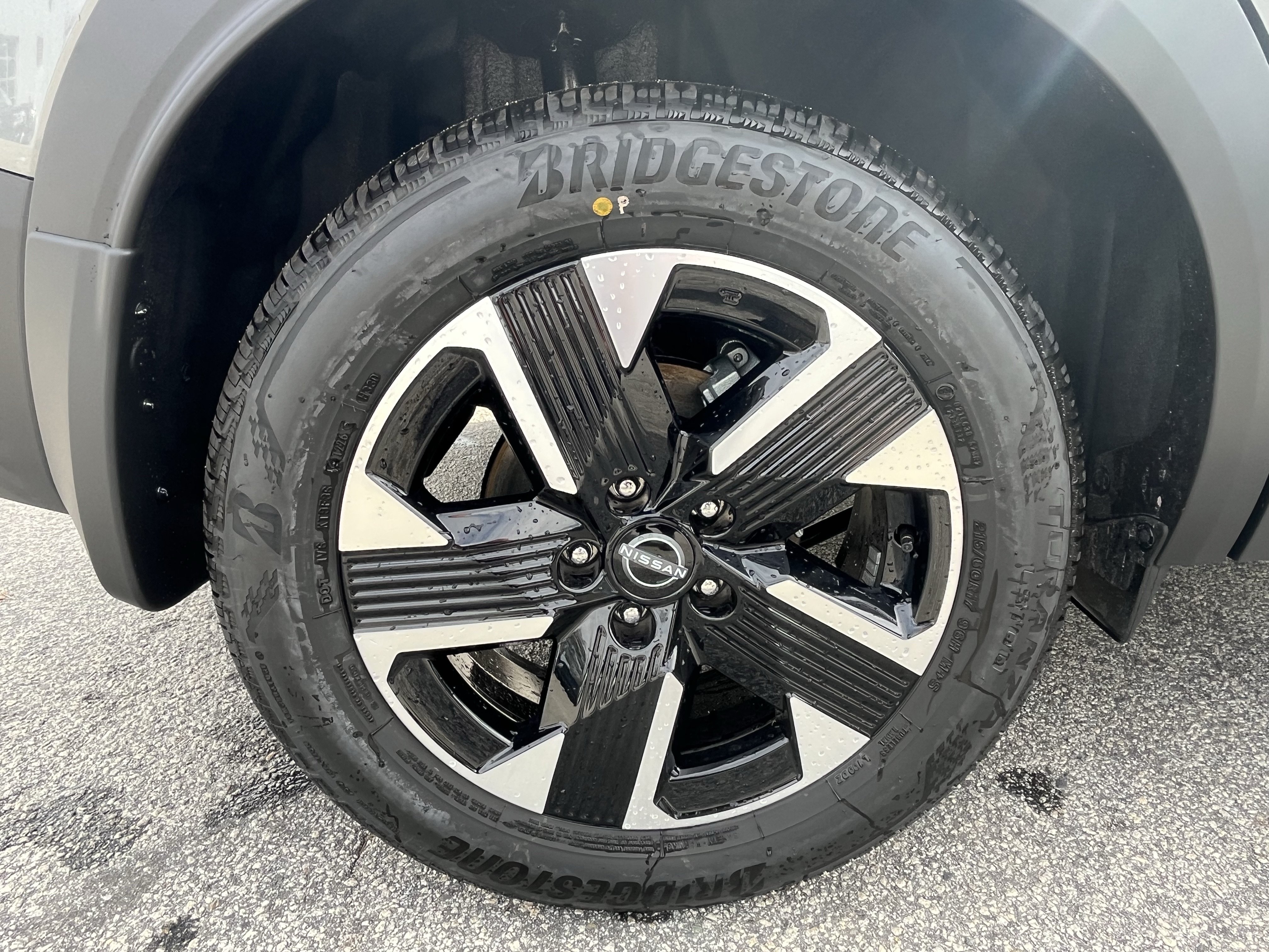 New 2027 Nissan Kicks SV AWD/4WD image 10