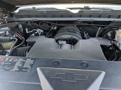 Used 2019 Chevrolet Silverado 1500 LT AWD/4WD image 12