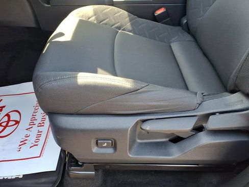 Used 2024 Toyota Tacoma SR5 AWD/4WD image 12