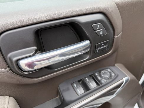 Certified 2022 Chevrolet Silverado 3500 LTZ w/ LTZ Convenience Package image 10