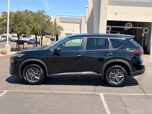 Certified 2024 Nissan Rogue S FWD image 3