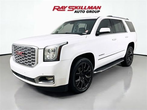 Used 2018 GMC Yukon Denali image 3