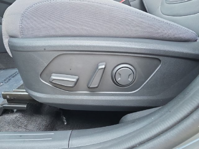 Used 2022 Hyundai Santa Cruz SEL FWD image 16