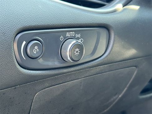 Used 2025 Chevrolet Malibu RS image 23