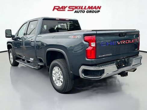 Used 2020 Chevrolet Silverado 2500 LTZ w/ LTZ Convenience Package AWD/4WD image 5