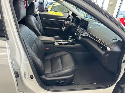 Used 2023 Nissan Altima 2.5 SR w/ SR Premium Package image 35