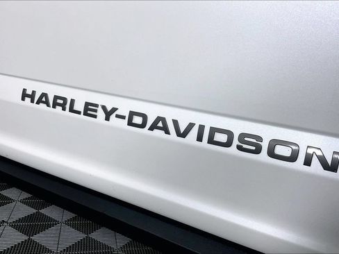 Used 2019 Ford F150 Lariat w/ Equipment Group 502A Luxury AWD/4WD image 40