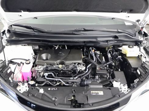 Used 2024 Toyota Sienna Platinum FWD image 16