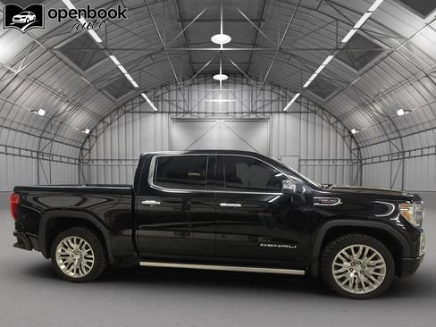 Used 2019 GMC Sierra 1500 Denali w/ Denali Ultimate Package AWD/4WD image 4