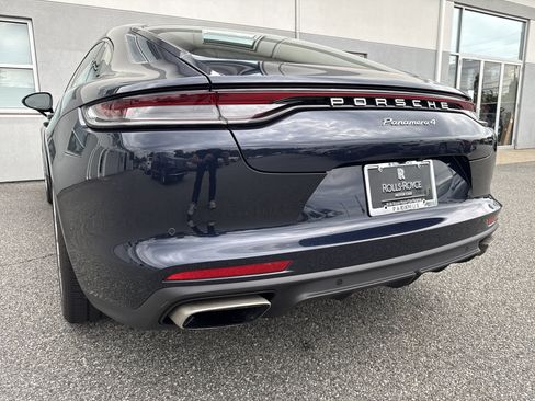 Used 2022 Porsche Panamera image 34