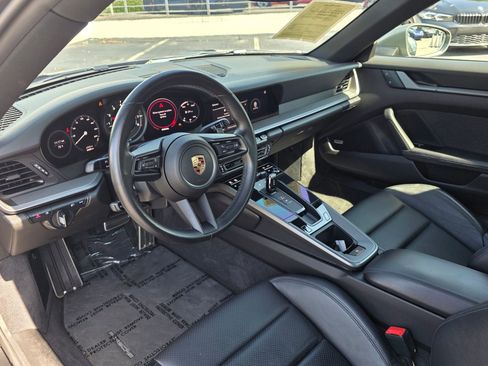 Used 2022 Porsche 911 Carrera 4 image 8