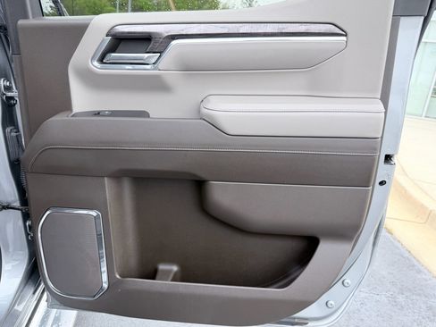 Used 2024 Chevrolet Silverado 1500 LTZ image 35