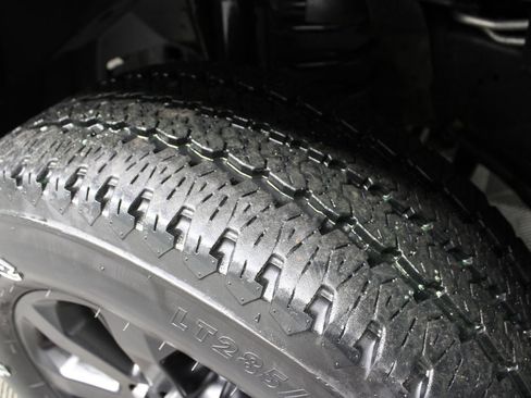 Used 2024 RAM 2500 Big Horn w/ Night Edition AWD/4WD image 11