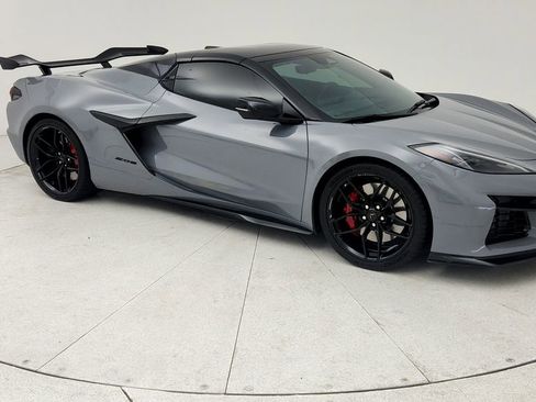 Used 2025 Chevrolet Corvette Z06 w/ Battery Protection Package image 1
