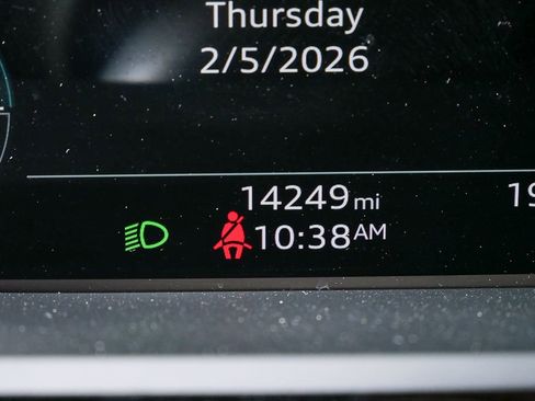 Certified 2024 Audi Q8 e-tron Prestige image 12