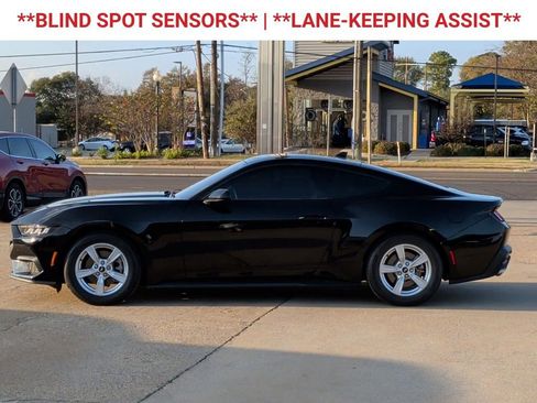 Used 2024 Ford Mustang Coupe image 5