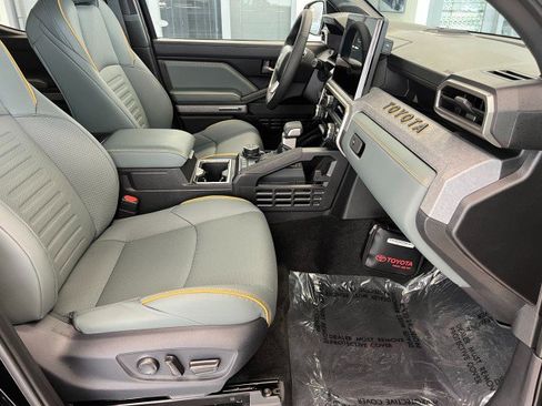 Used 2026 Toyota Tacoma 4x4 Double Cab Hybrid w/ Tow Tech Package image 15
