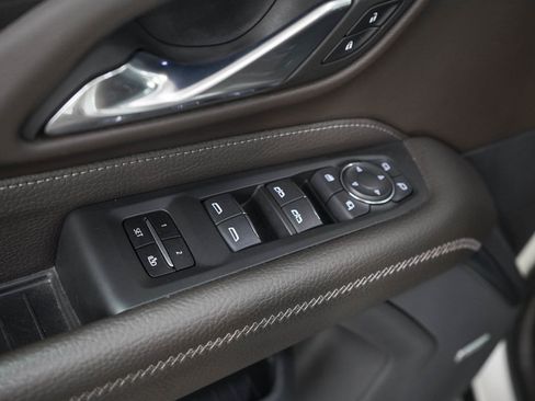 Used 2021 GMC Yukon XL Denali AWD/4WD image 21