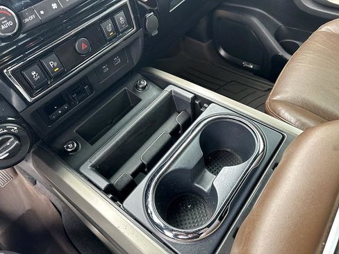 Used 2024 Nissan Titan Platinum Reserve w/ Moonroof Package image 18