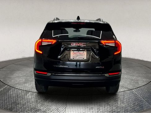 Used 2023 GMC Terrain AT4 image 7